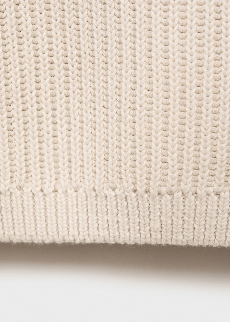 Buttons detail knit sweater