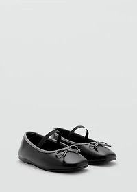 Two-tone ballet flats with bow