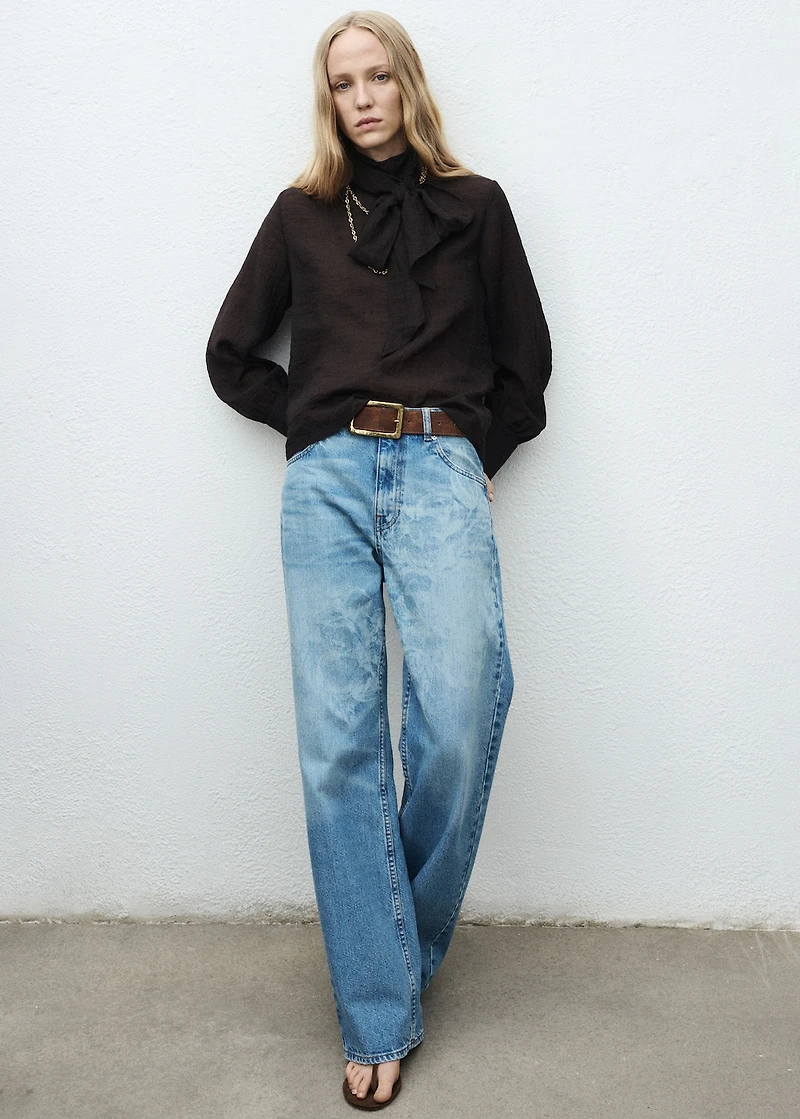 Straight-leg jeans with floral pattern