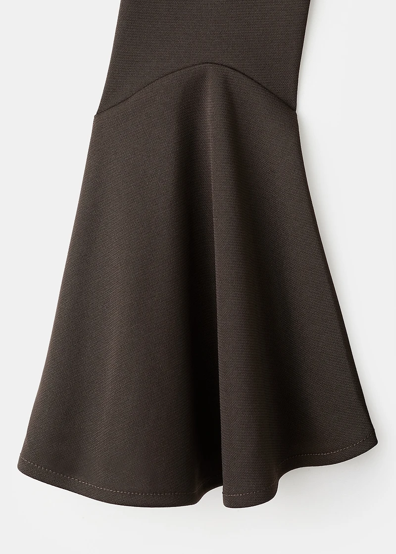 Fitted dress with bell sleeves