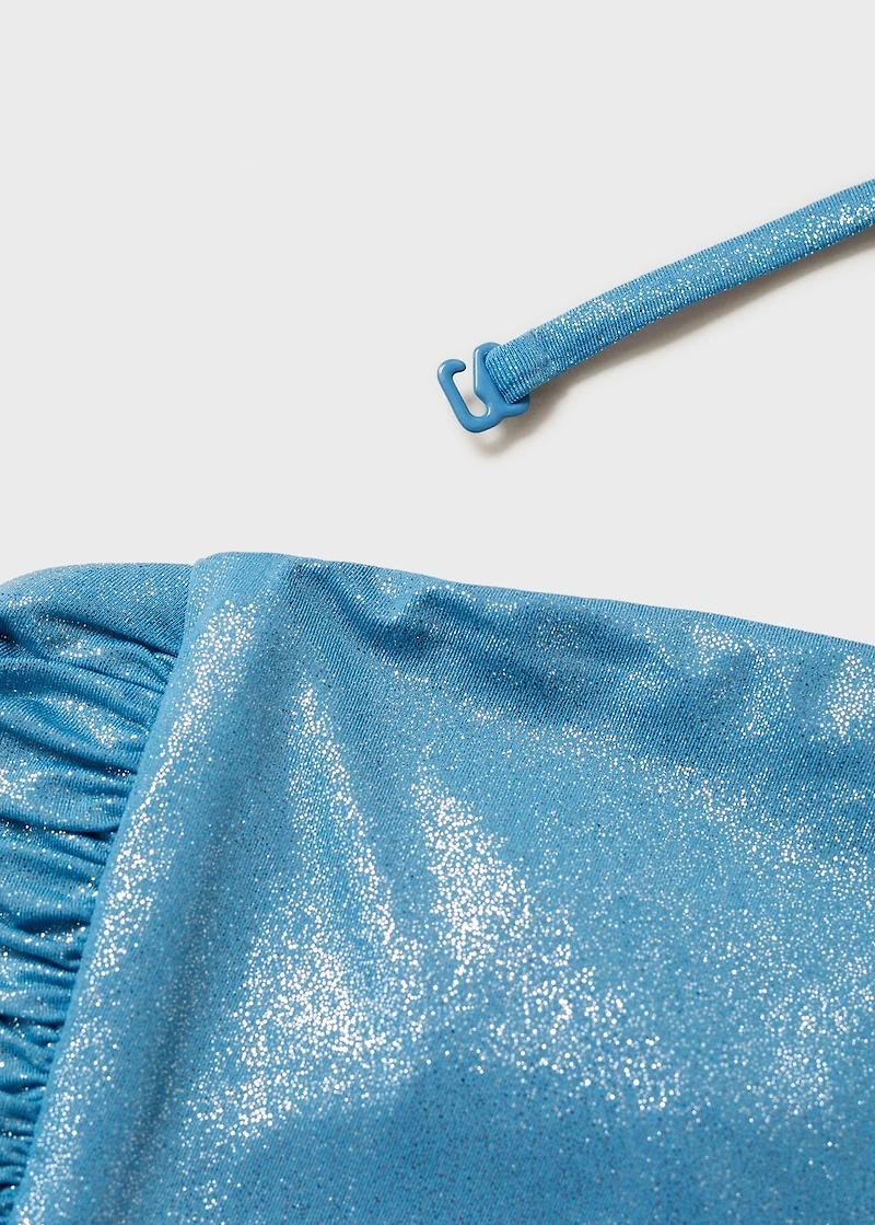 Swimsuit with a shiny finish and cut-out