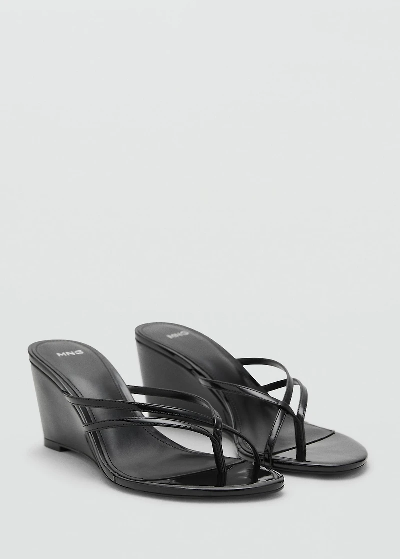 Wedge sandals with crisscross straps