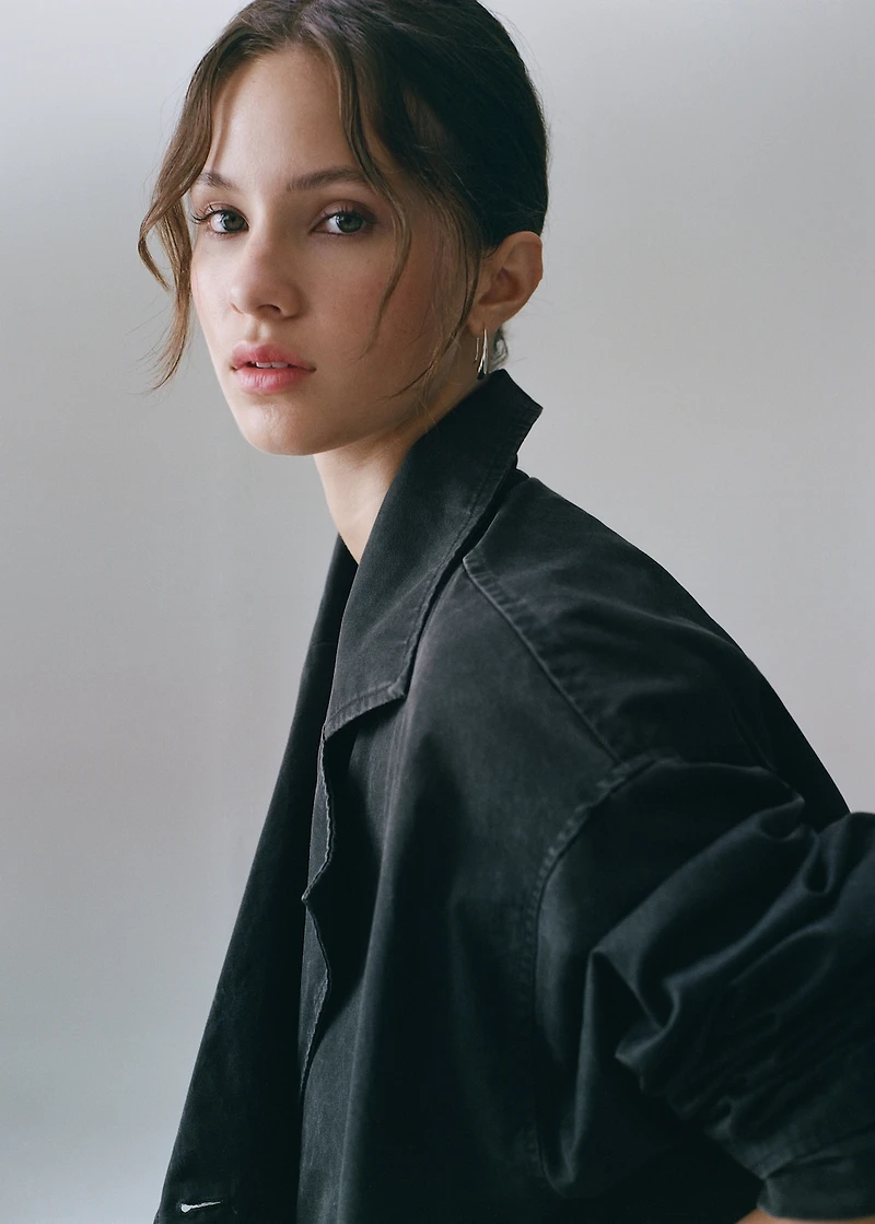 Waxed short trench coat