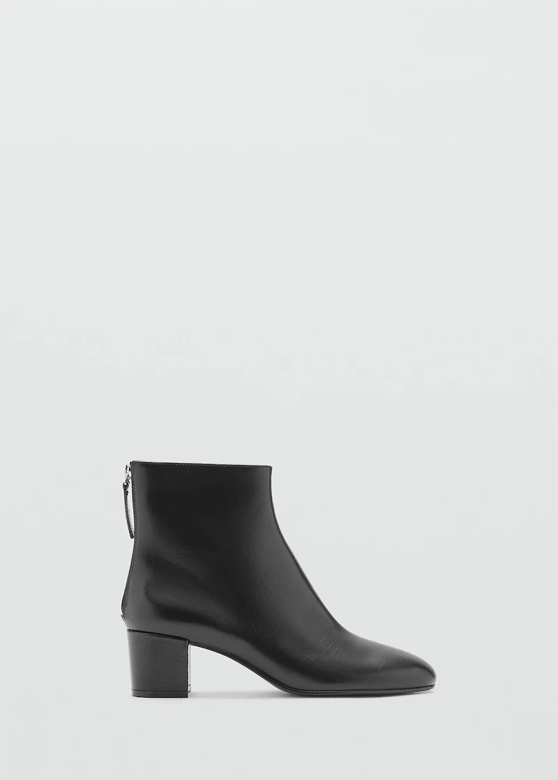 Leather ankle boots with block heel