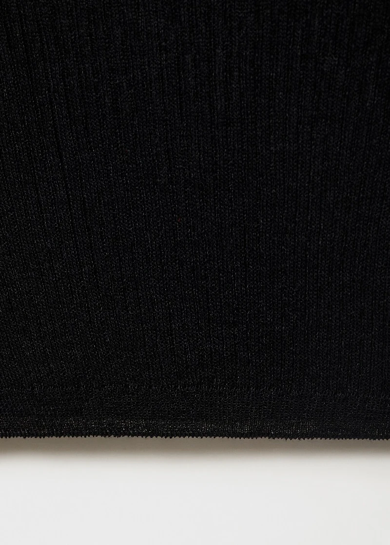 Knitted cropped sweater