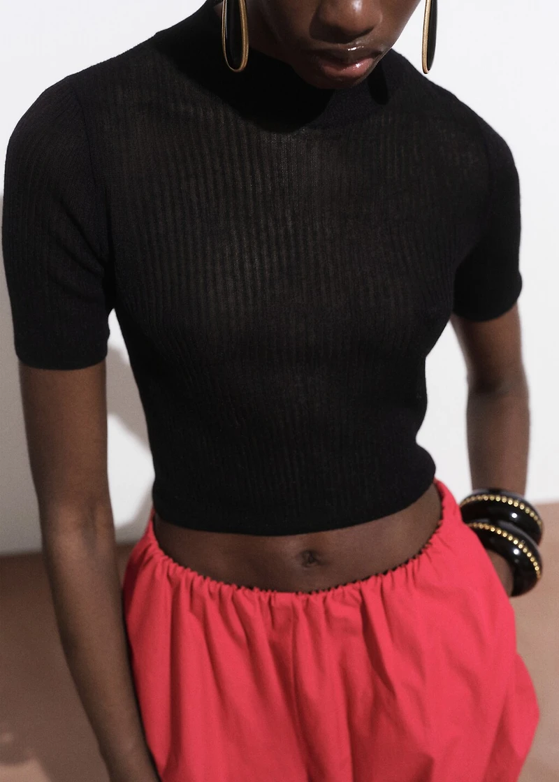 Knitted cropped sweater