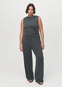 Long jumpsuit with knot