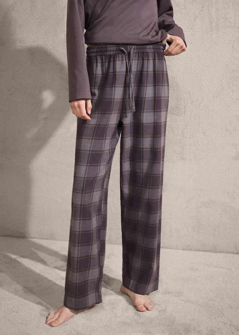 Two-piece flannel check pajamas
