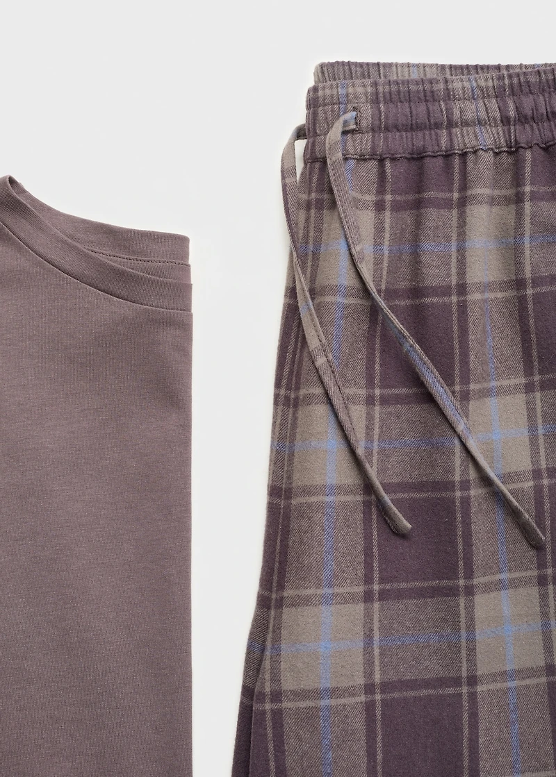 Two-piece flannel check pajamas