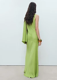 Long dress with ruffled sleeves