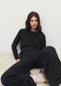 100% cashmere sweater