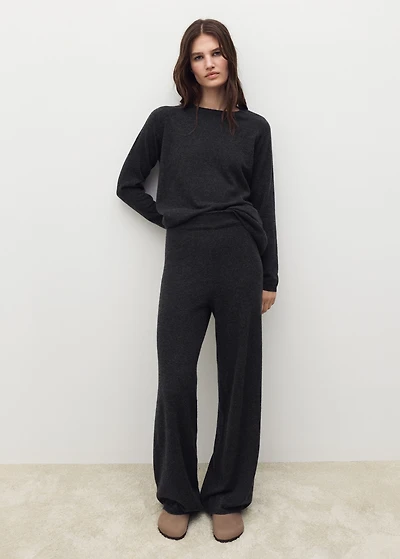 100% cashmere sweater