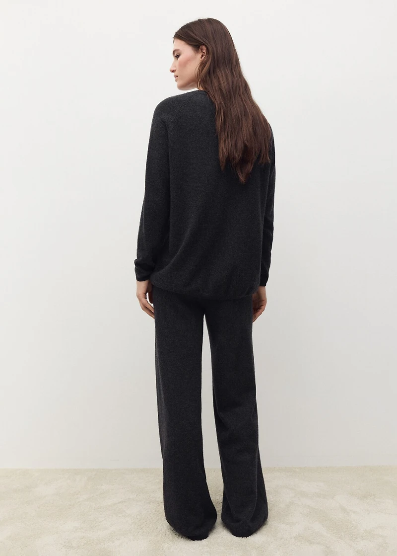 100% cashmere sweater