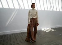 100% wool pants with elastic waist