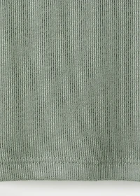 Ribbed long-sleeved t-shirt