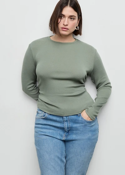 Ribbed long-sleeved t-shirt