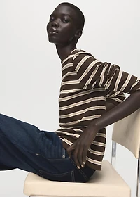 Long-sleeved striped t-shirt