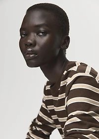 Long-sleeved striped t-shirt