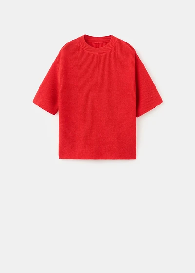 Three-quarter sleeve knitted sweater