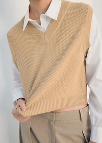 Mixed V-neck sweater