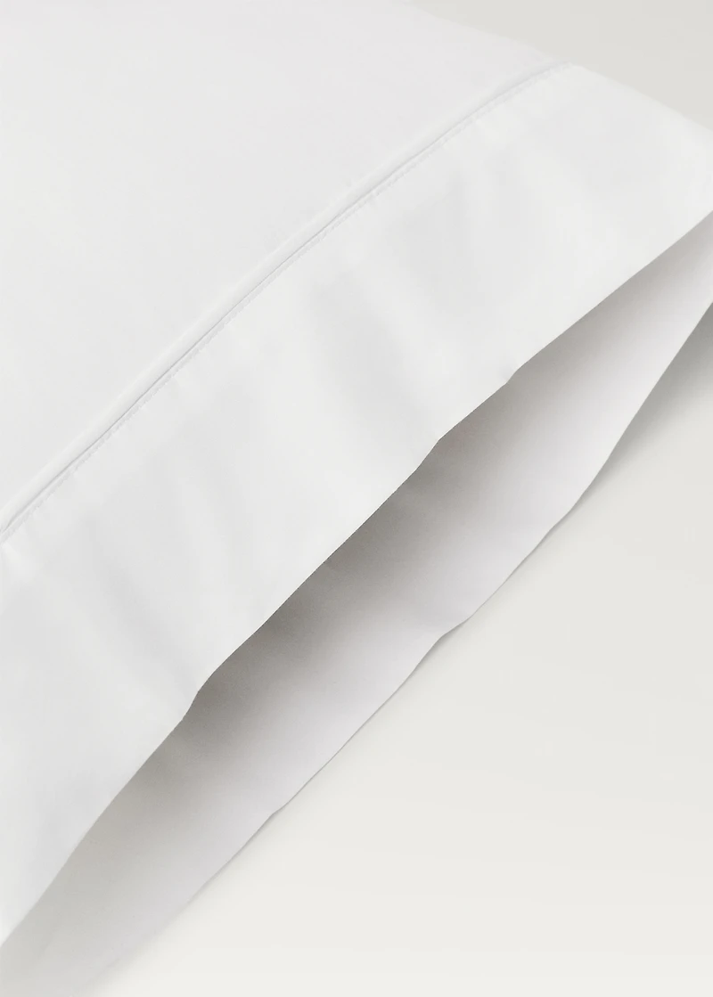 500-thread count cotton percale pillowcase with rounded piping detail 45x110 cm