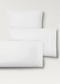 500-thread count cotton percale pillowcase with rounded piping detail 45x110 cm