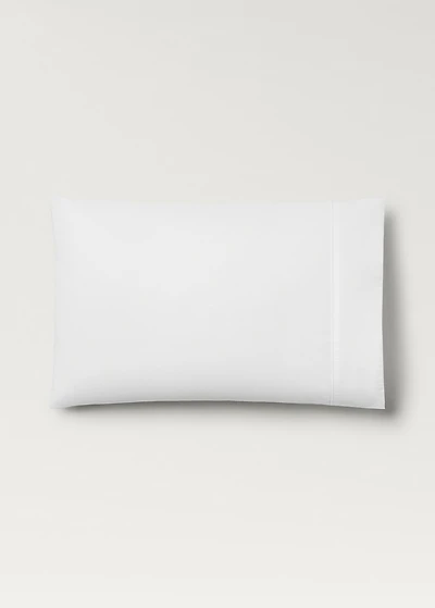 Two 500-thread count cotton percale pillowcases with rounded piping detail 50x75 cm