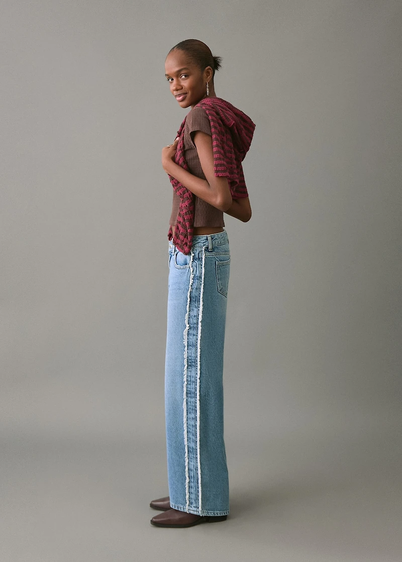Frayed low-waist jeans