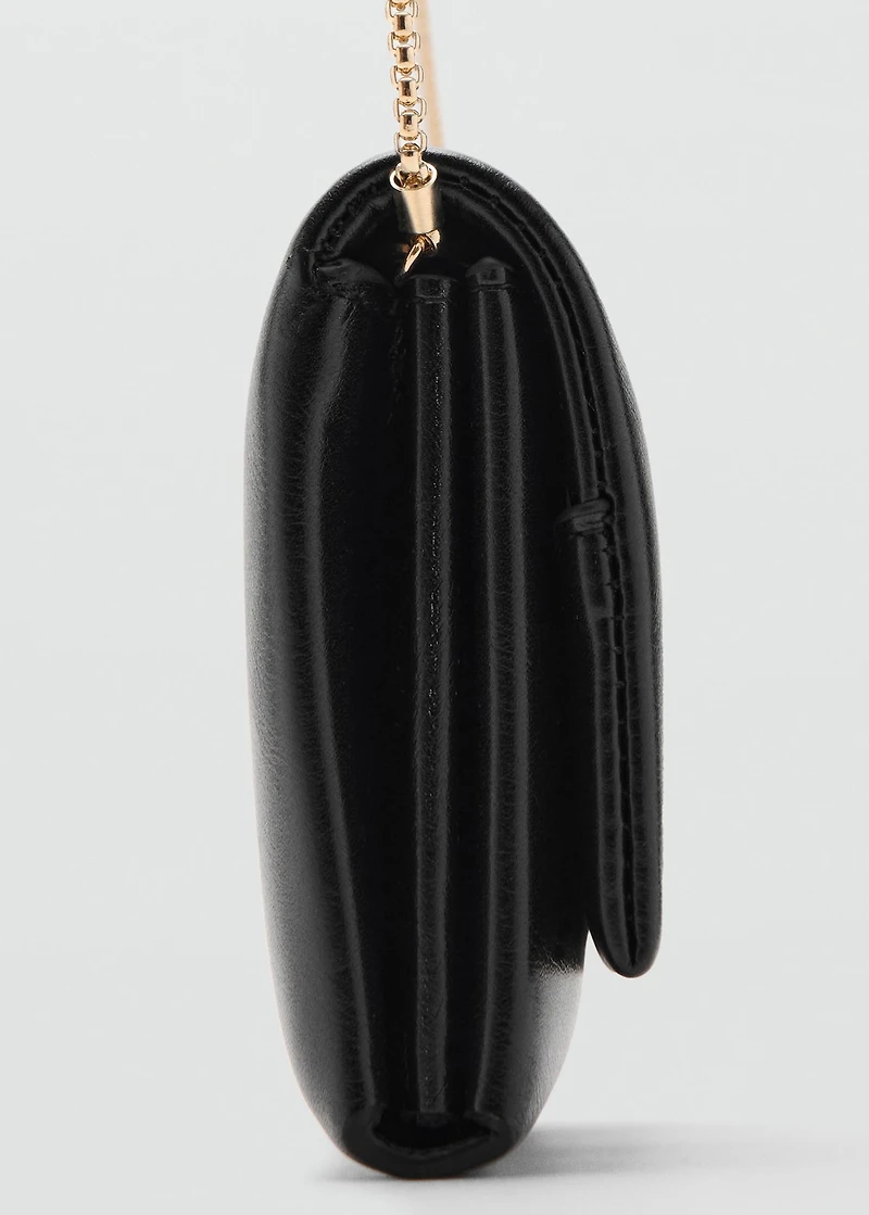 Crossbody bag with flap