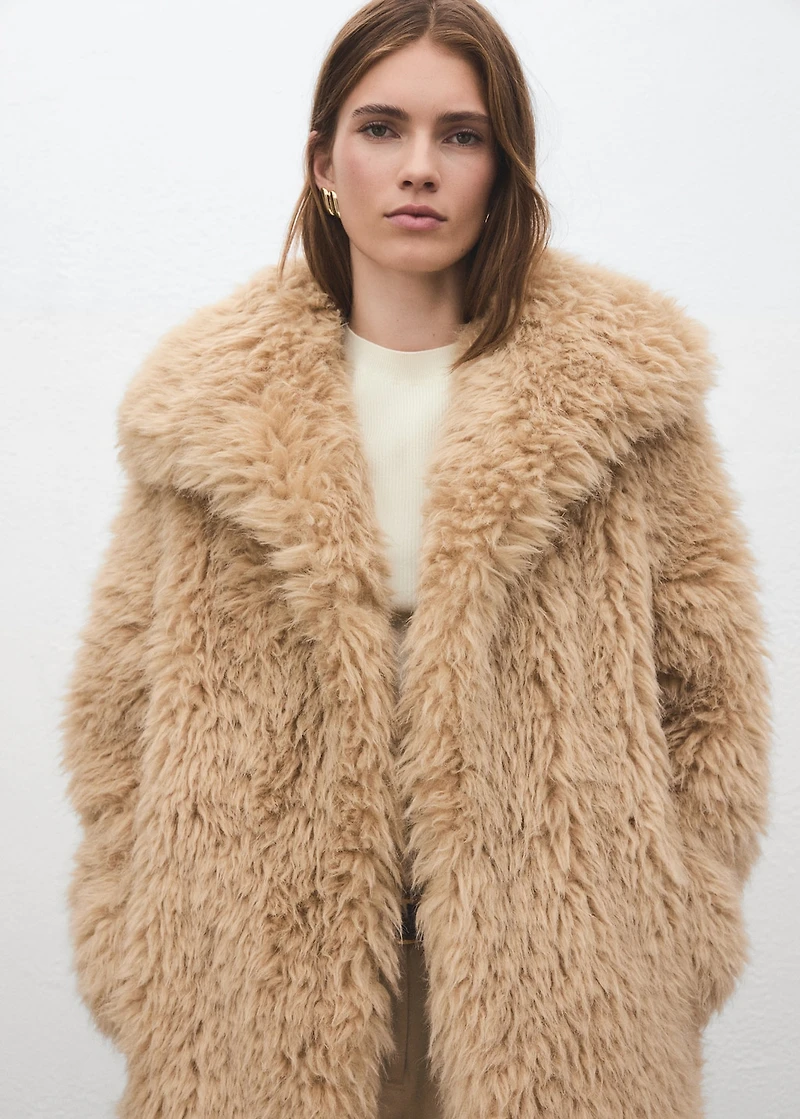 Earrings with geometric relief