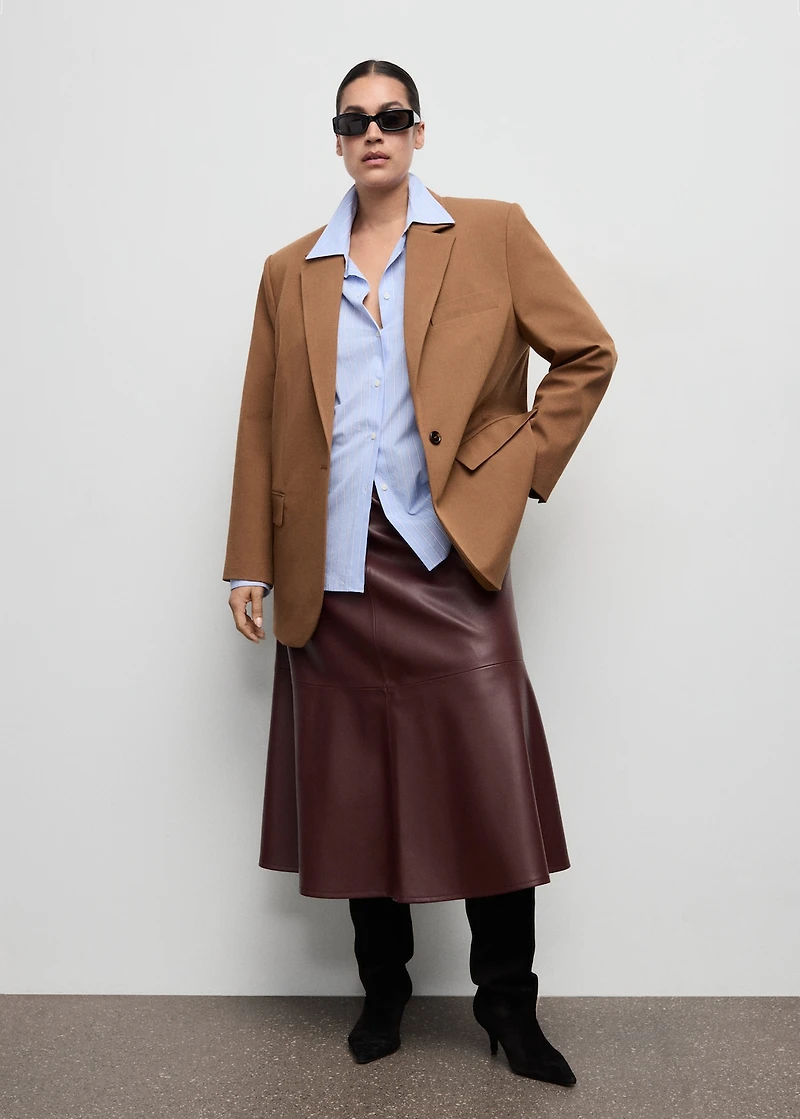 Straight suit jacket with lapel pockets