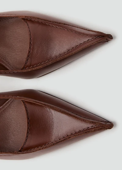 Kitten-heel leather shoes