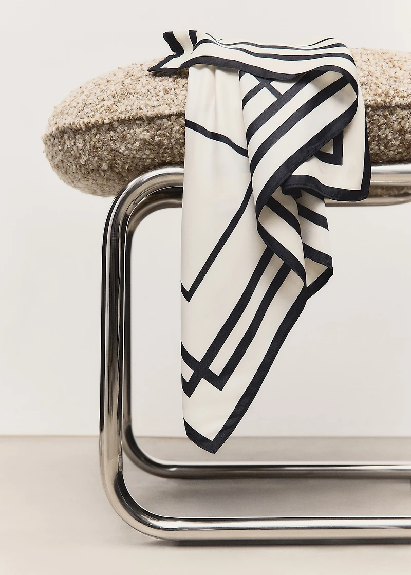 Geometric printed foulard