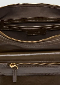 Shoulder bag with pockets