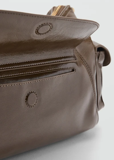 Shoulder bag with pockets