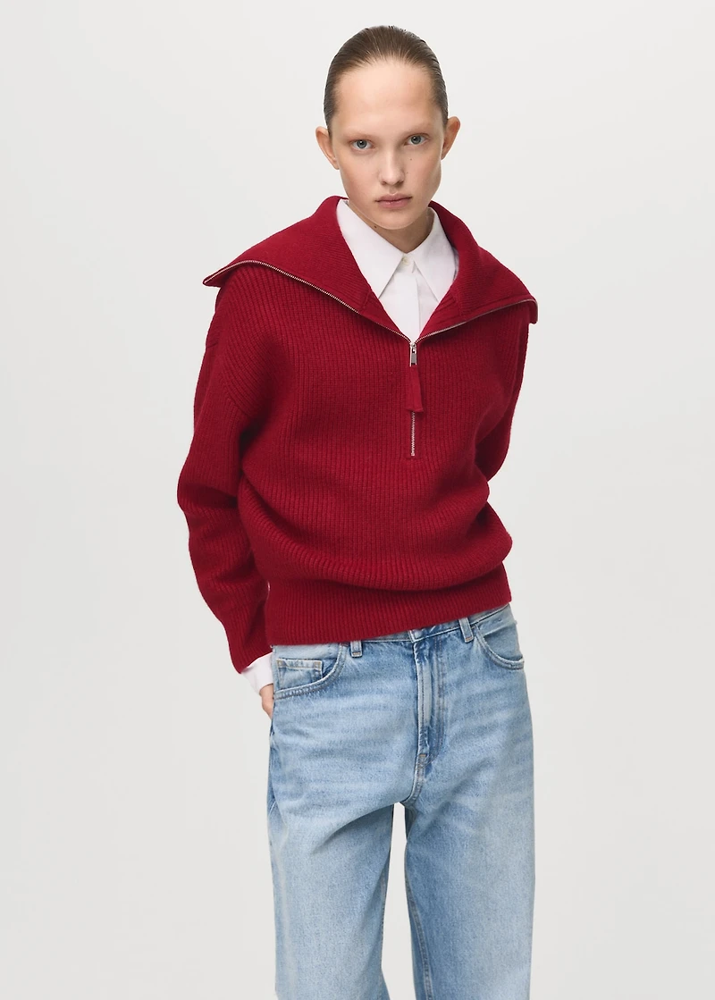 Sweater with funnel neck and zip