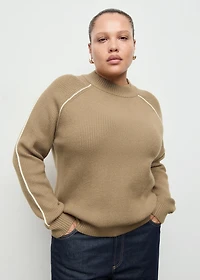 Sweater with contrasting stripes and perkins collar
