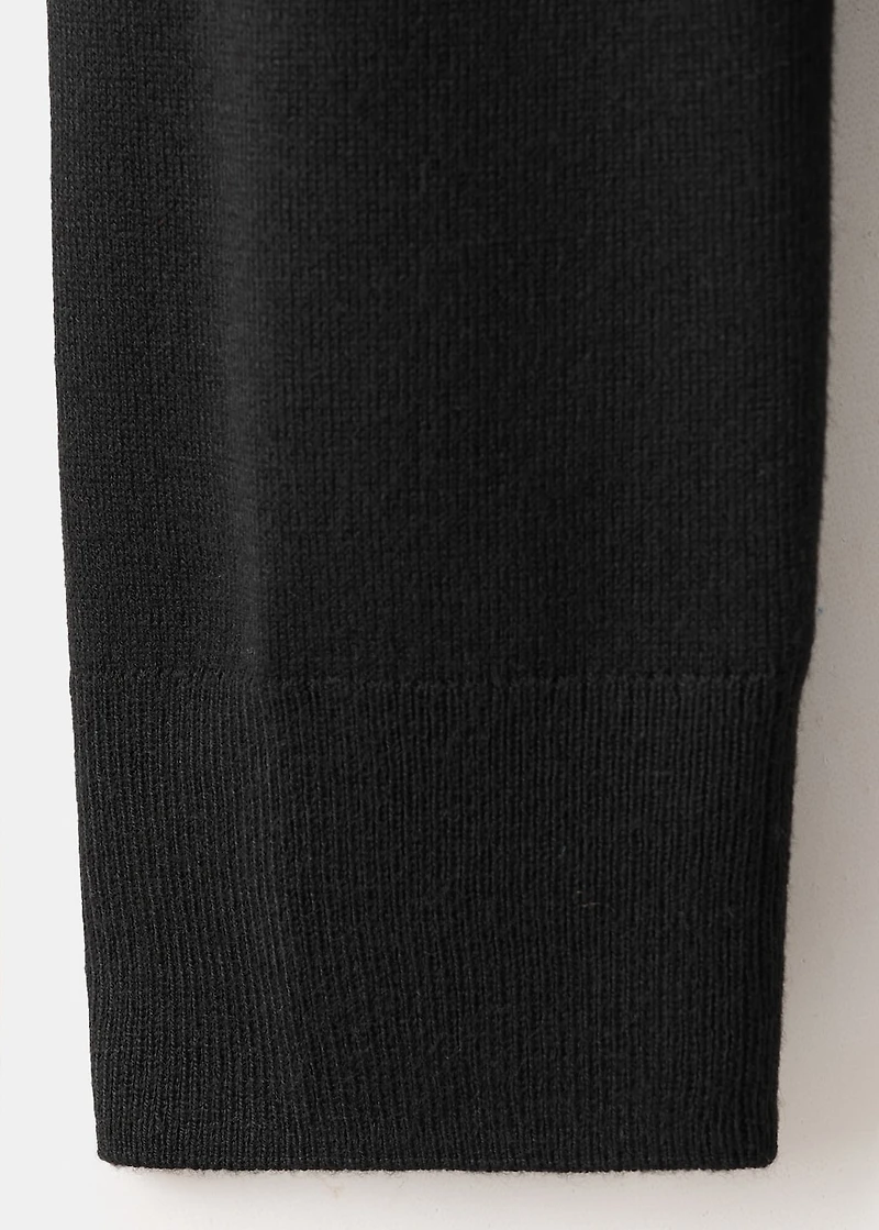 Turtleneck knitted sweater