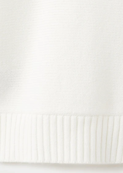 Knitted sweater with cut-out