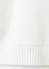 Knitted sweater with cut-out