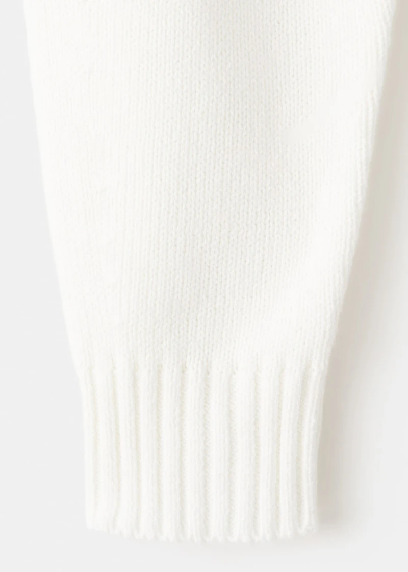 Knitted sweater with cut-out