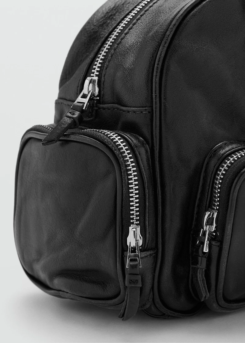 Leather bowling bag with pockets