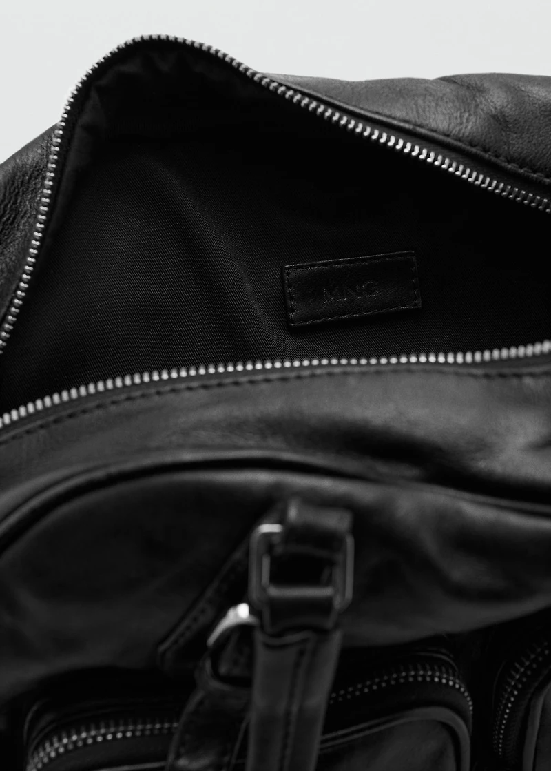 Leather bowling bag with pockets