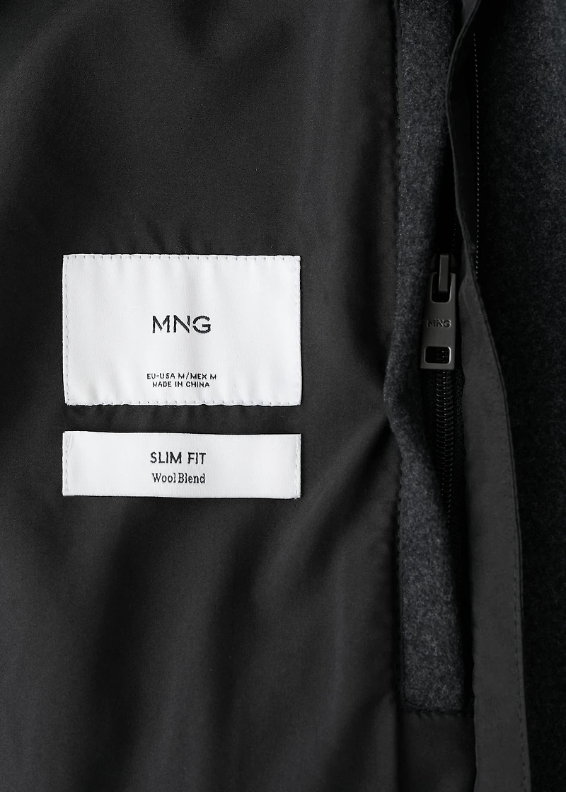 Wool coat with detachable inner collar