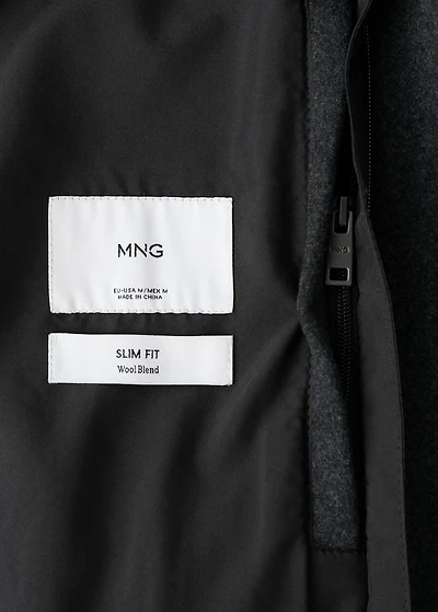 Wool coat with detachable inner collar