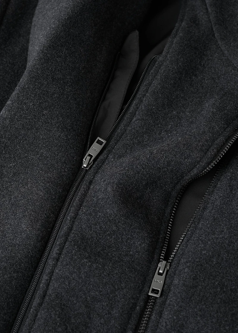 Wool coat with detachable inner collar