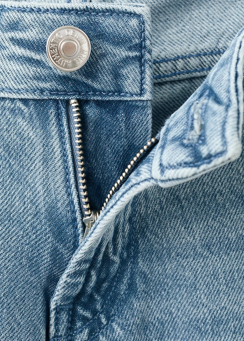 Wide leg jeans with cut-out