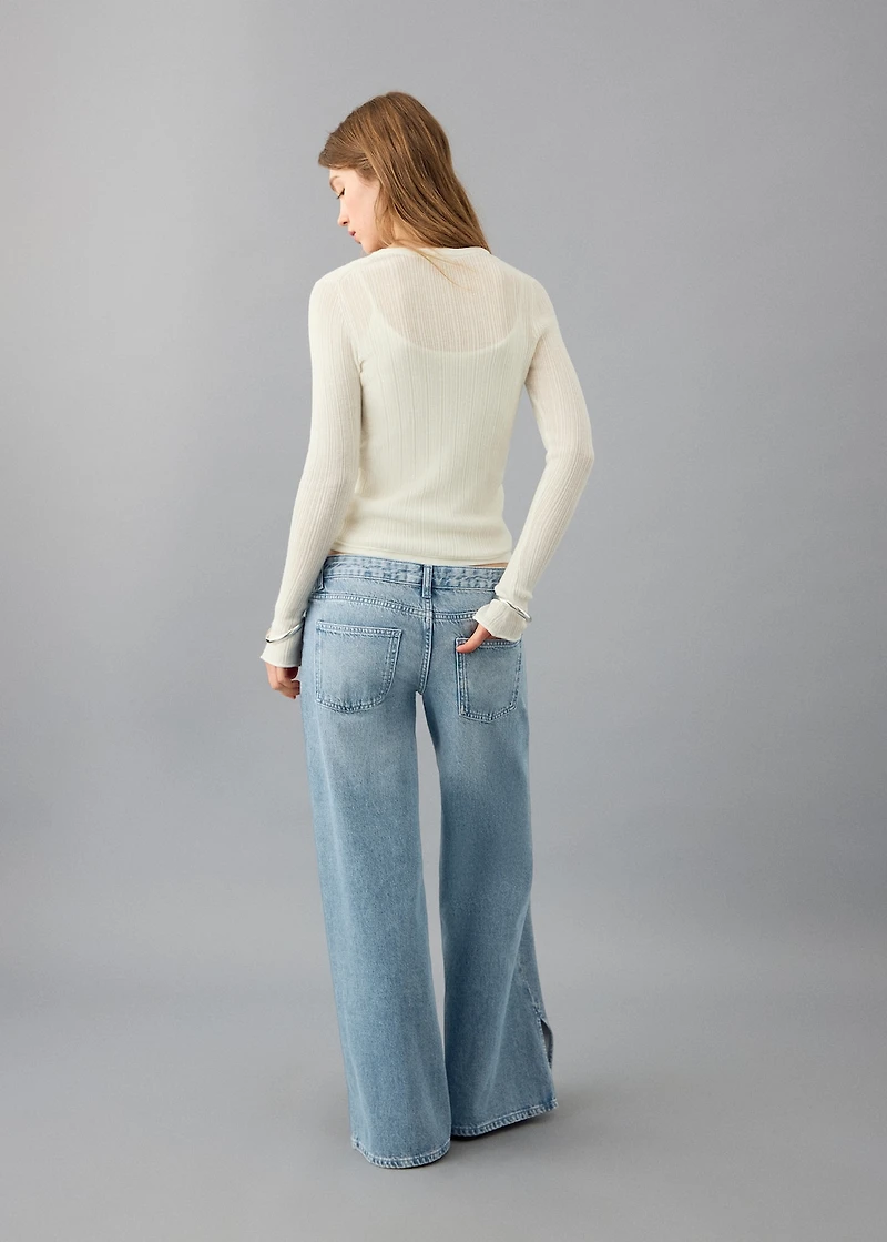 Wide leg jeans with cut-out