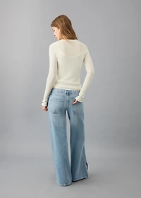 Wide leg jeans with cut-out