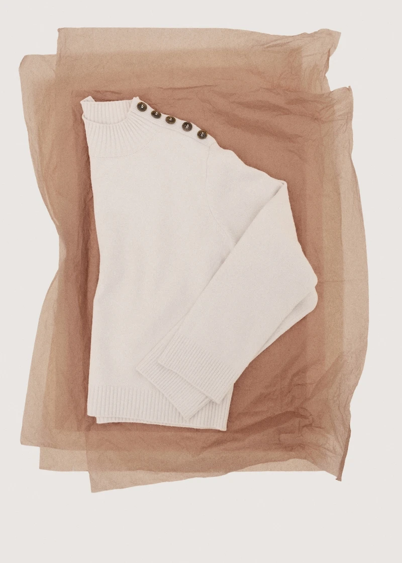 Perkins-neck sweater with button
